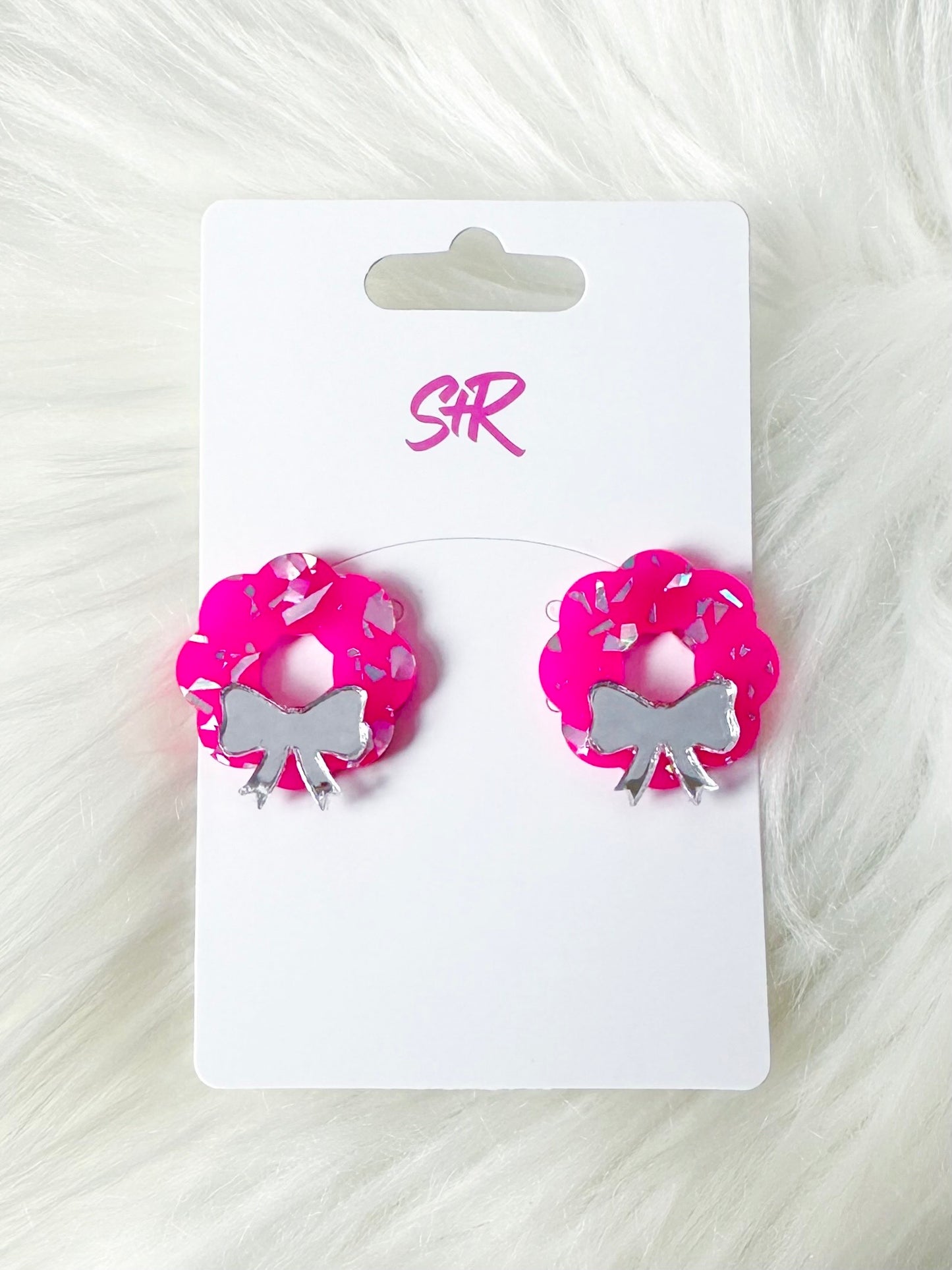 Hot Pink Wreath Stud